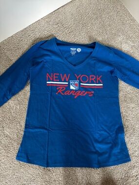 New York Rangers Women's Blue V-Neck Long Sleeve Tee